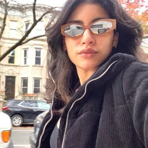 Meet your Posher, Posh